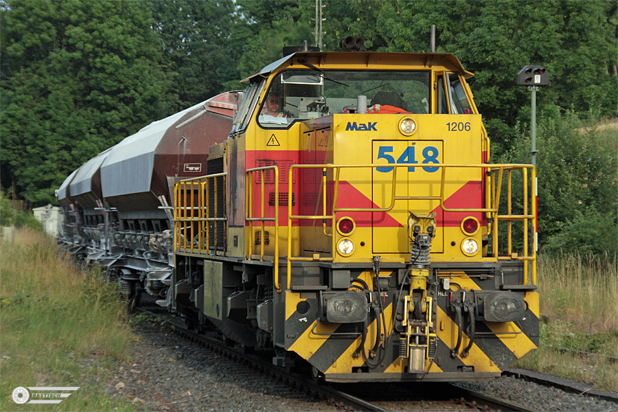 http://www.bahn-um-ratingen.de/2010/100710_eh548_b.jpg