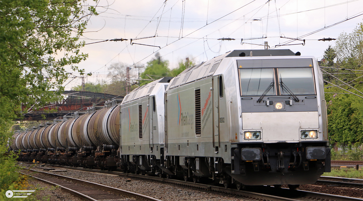 http://www.bahn-um-ratingen.de/2017/170429_de802_de803.jpg