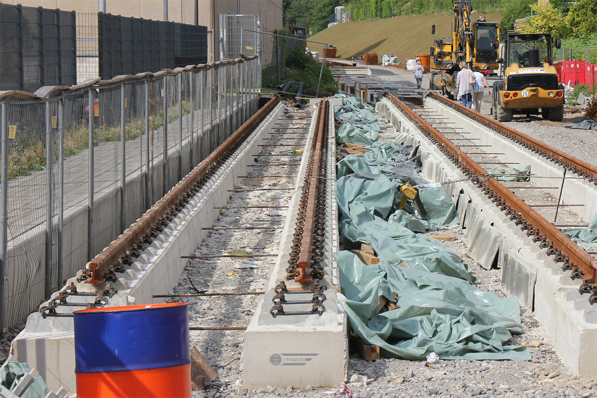 http://www.bahn-um-ratingen.de/kd/701/170726_kehrgleis.jpg